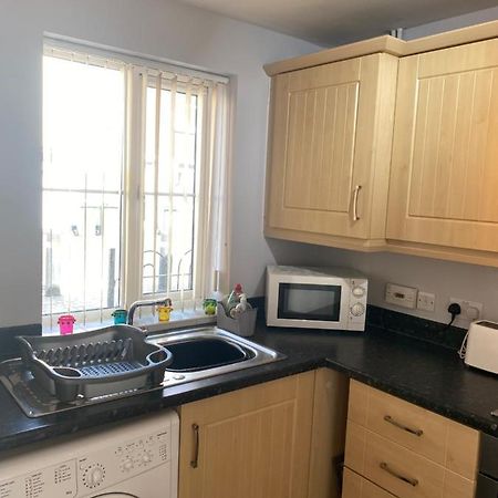 Coventry City Centre Townhouse With Private Parking Vila Exterior foto