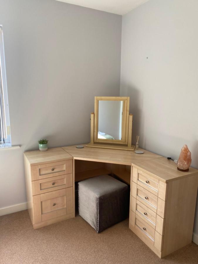 Coventry City Centre Townhouse With Private Parking Vila Exterior foto