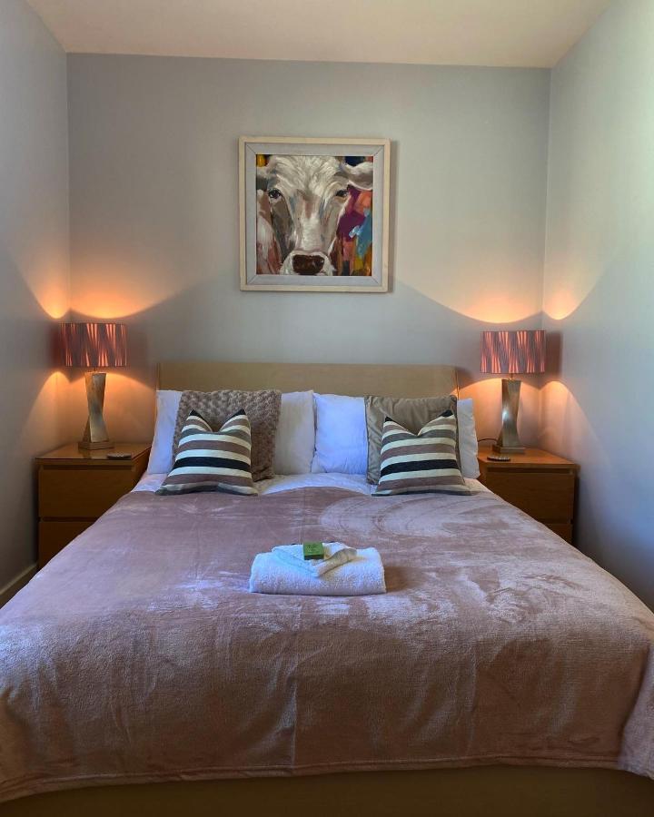 Coventry City Centre Townhouse With Private Parking Vila Exterior foto