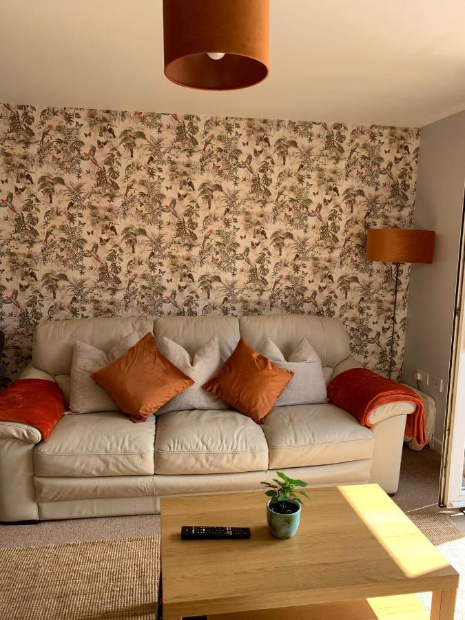 Coventry City Centre Townhouse With Private Parking Vila Exterior foto